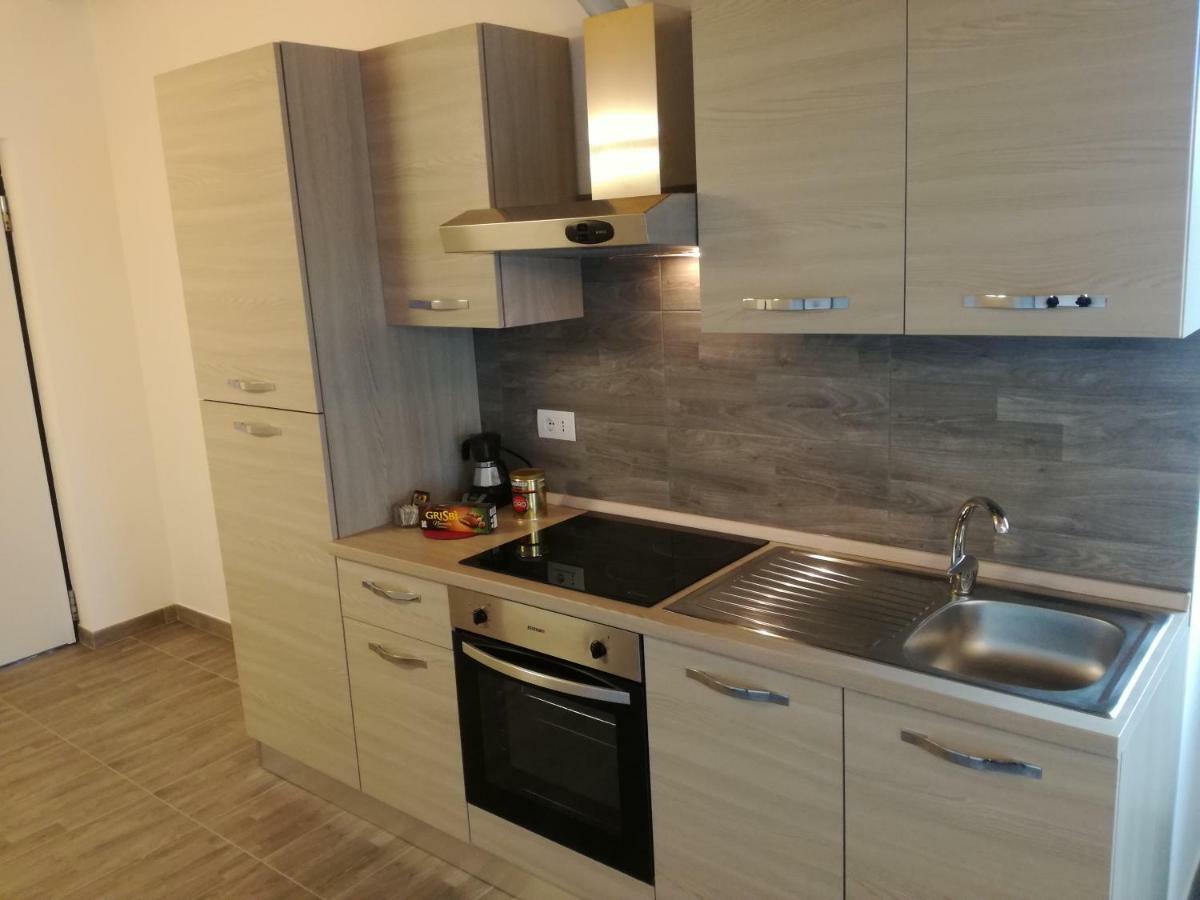 Alessietto Apartment Verona Luaran gambar